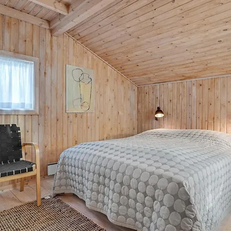 Сasa de vacaciones 3 Bedroom Lovely In