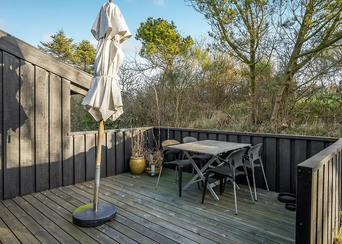 3 Bedroom Lovely In Feriehus *