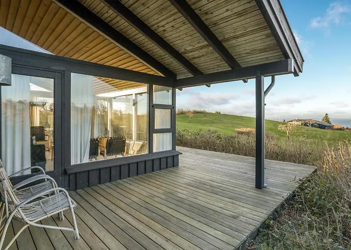 Feriehus 3 Bedroom Lovely In