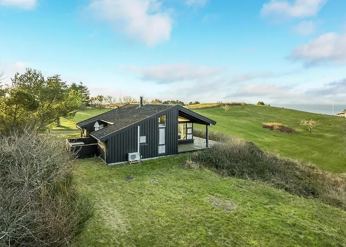 3 Bedroom Lovely In Knebel